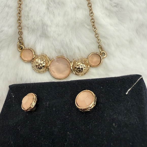 Jewelry - Vintage Avon Gold Tone light peachy pink Necklace & Earrings Set Signed SAQ